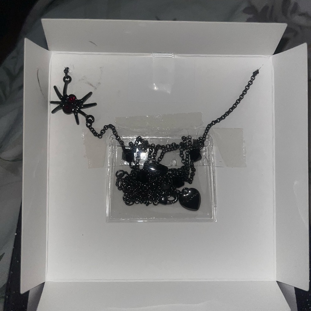 Betsey Johnson Black and Red Spider Necklace - Picture 3 of 8